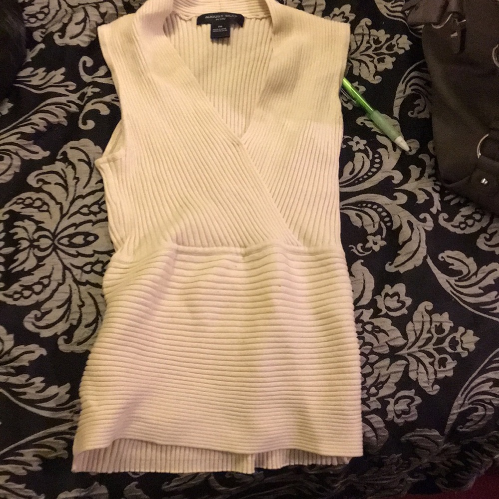 Sleeveless sweater